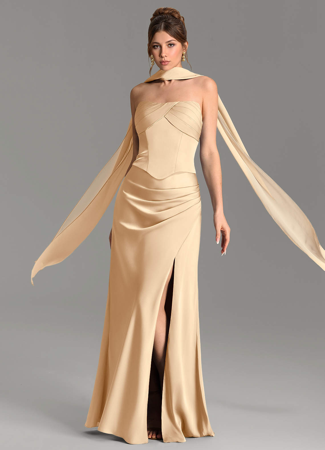 Nicki Sheath Scoop-Neck Stretch Satin Bridesmaid Dress in Champagne