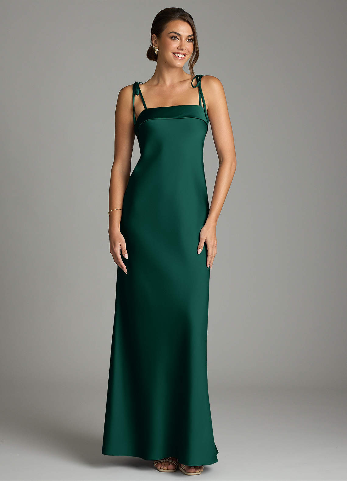 Ellia Sheath Straight-Neck Stretch Satin Bridesmaid Dress in Emerald