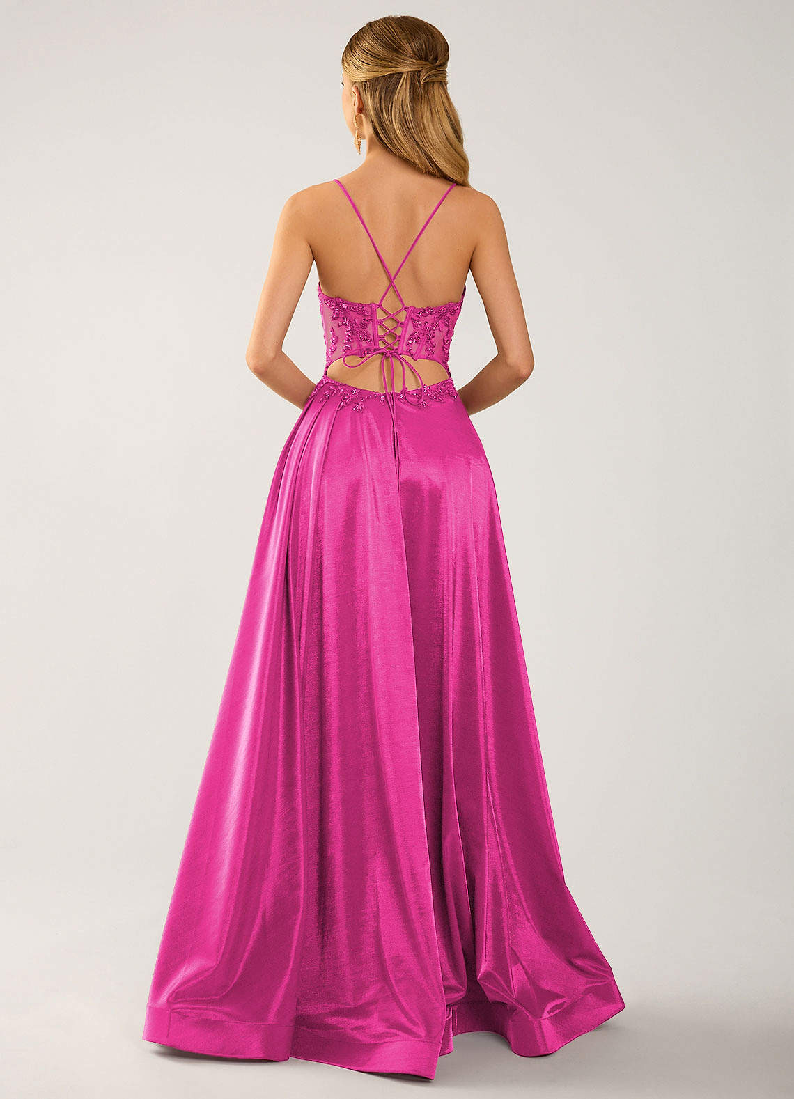 Isoldemark A-Line Sweetheart Satin Evening Dress in Rose Red