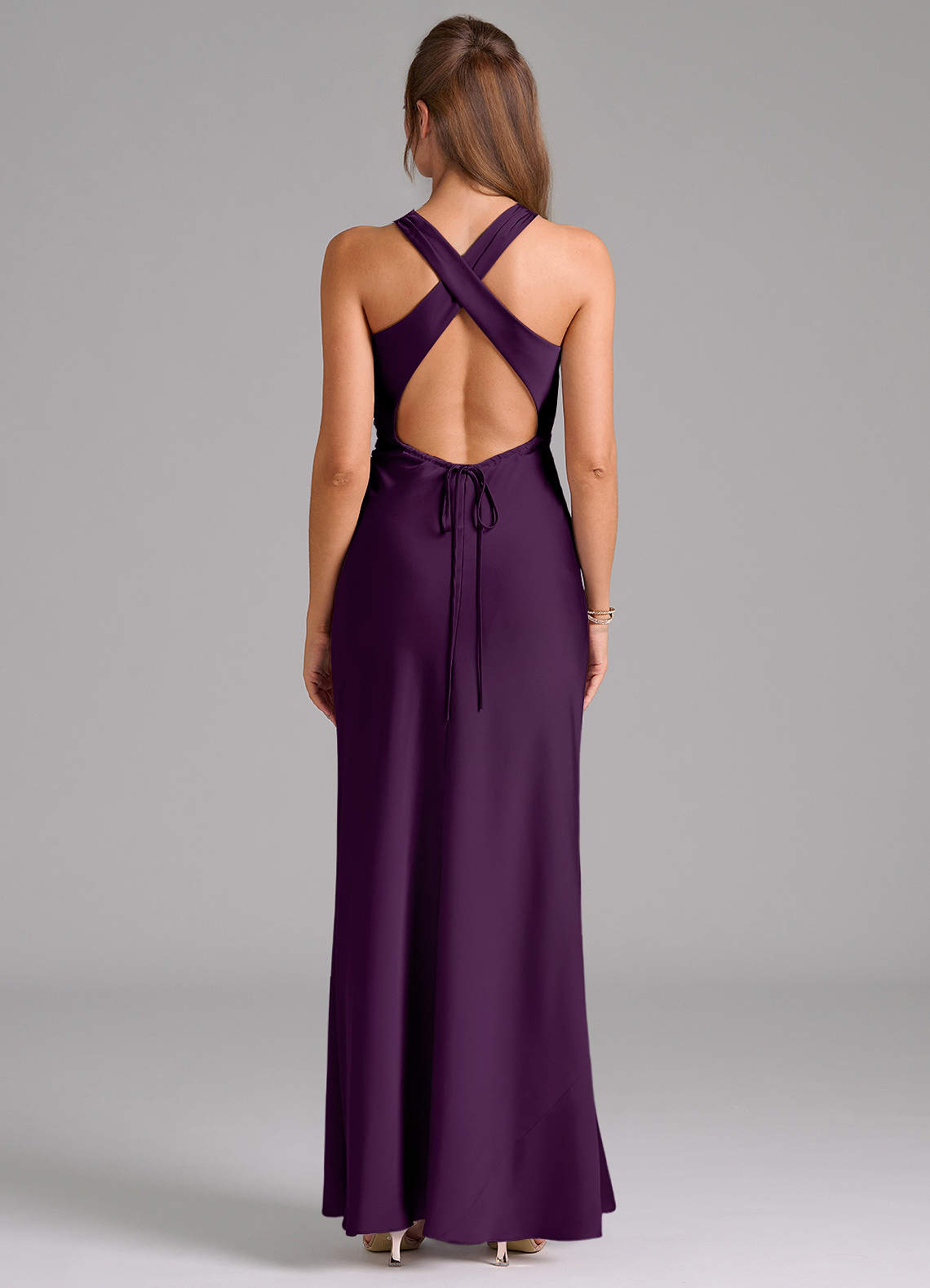 Evadne Sheath Scoop-Neck Stretch Satin Bridesmaid Dress in Grape