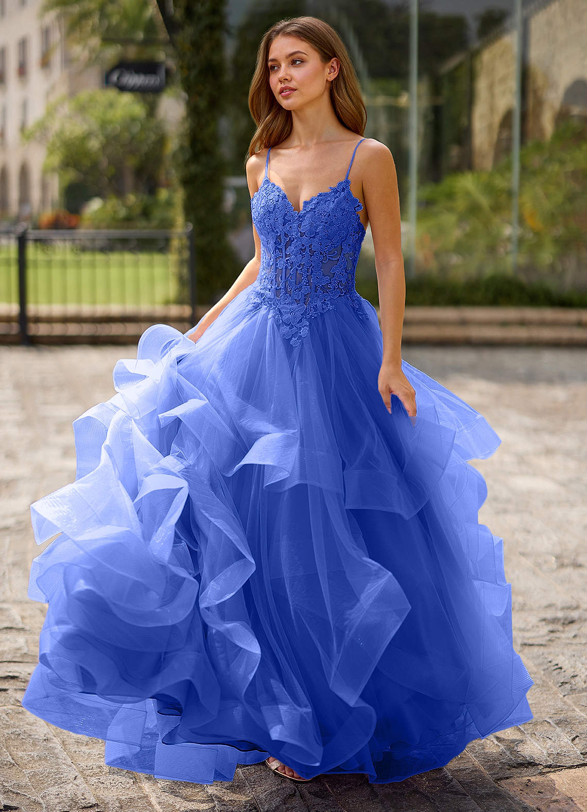 Spitze Ball Gown Sweetheart Lace Tulle Evening Dress in Royal Blue