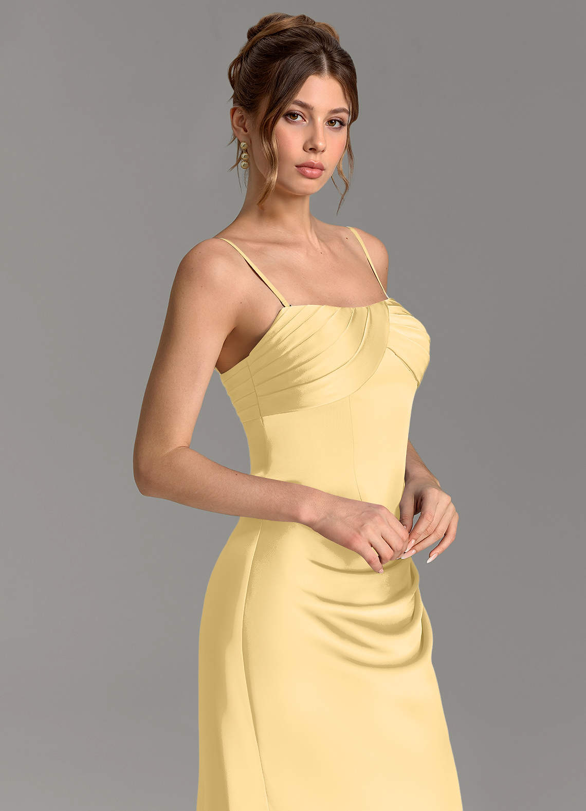 Nicki Sheath Scoop-Neck Stretch Satin Bridesmaid Dress in Butter