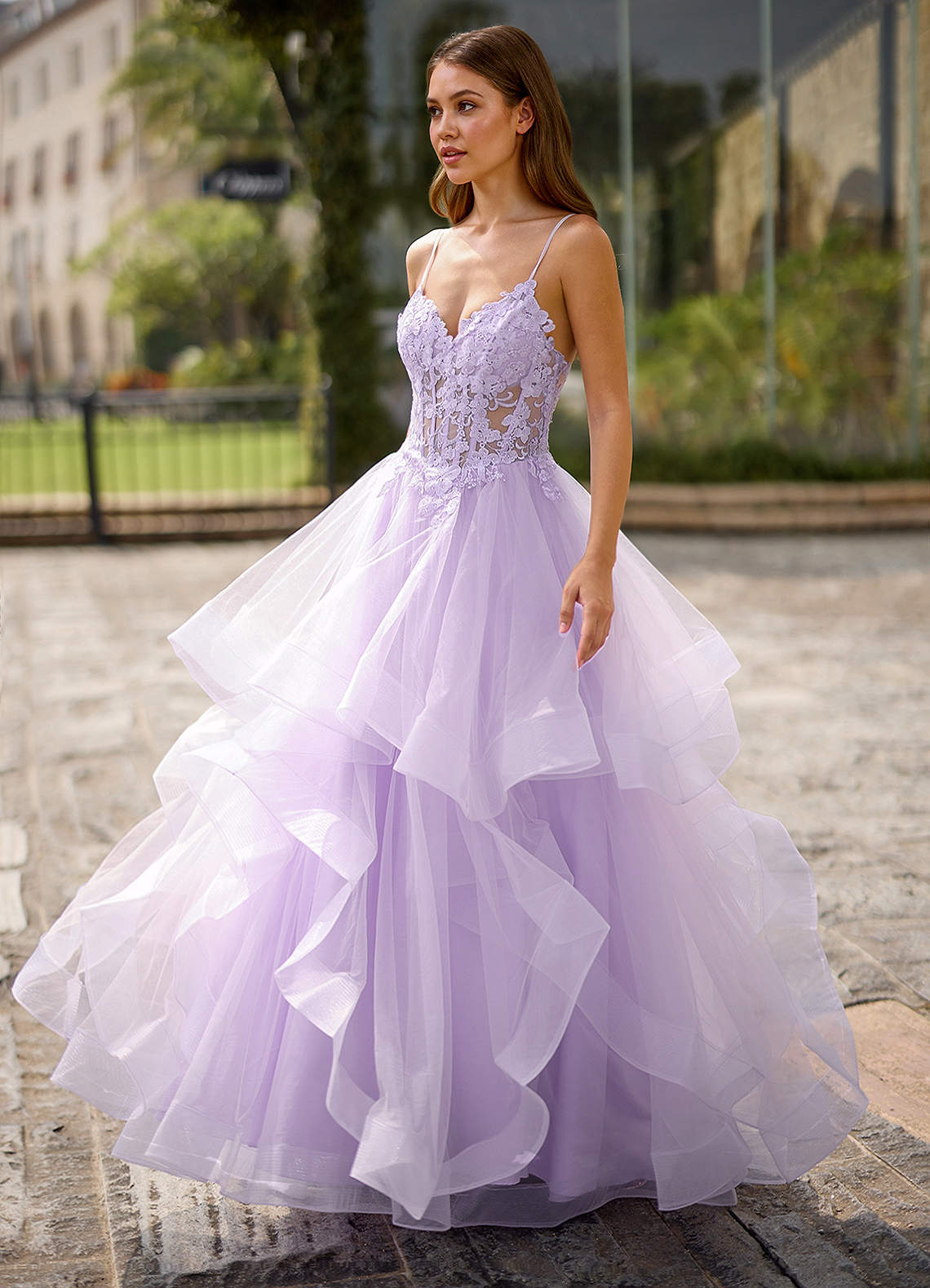 Spitze Ball Gown Sweetheart Lace Tulle Evening Dress in Purple