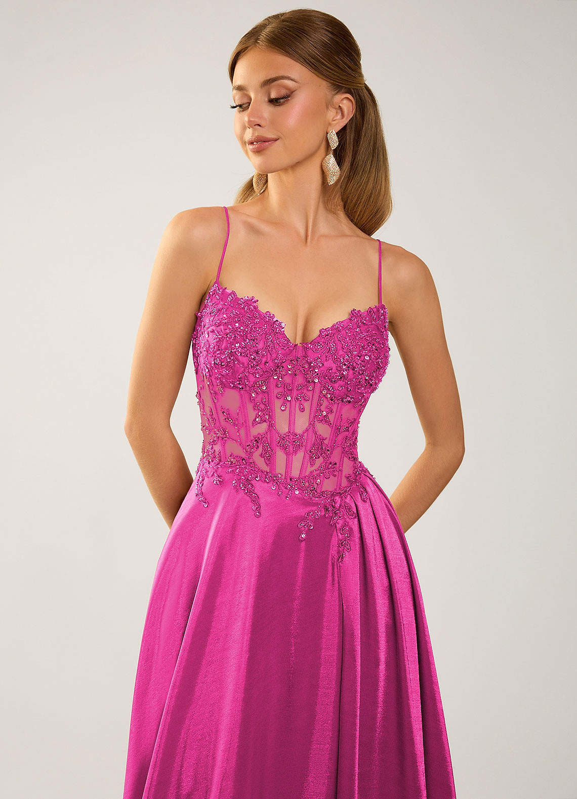 Isoldemark A-Line Sweetheart Satin Evening Dress in Rose Red