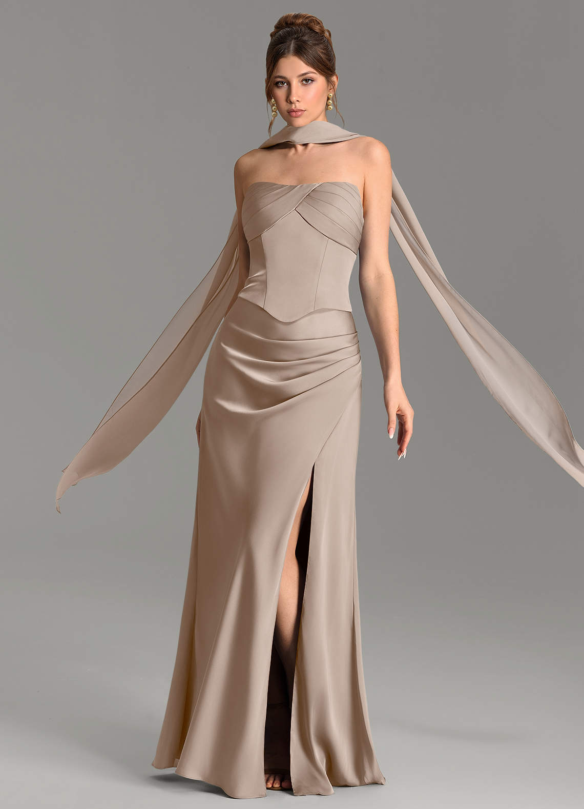 Nicki Sheath Scoop-Neck Stretch Satin Bridesmaid Dress in Taupe