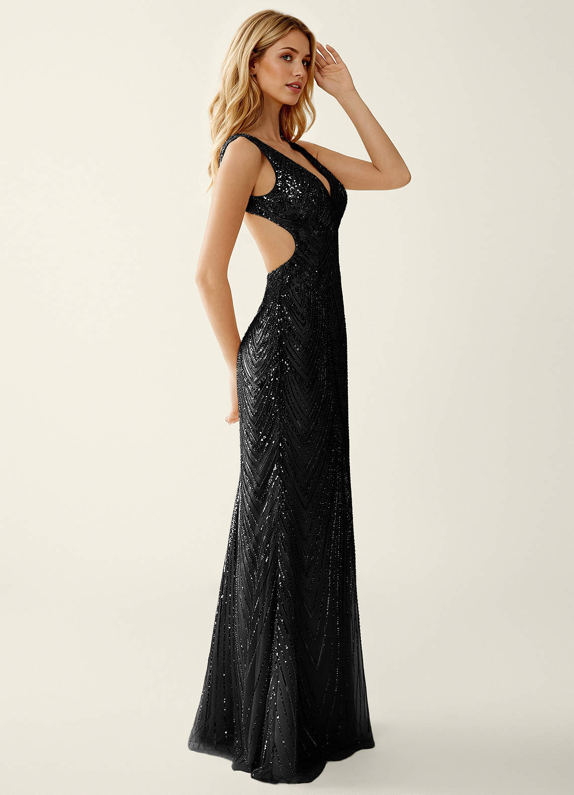 Hazelen Plunging V-Neck Chevron Sequin Tulle Evening Dress in Solid Black