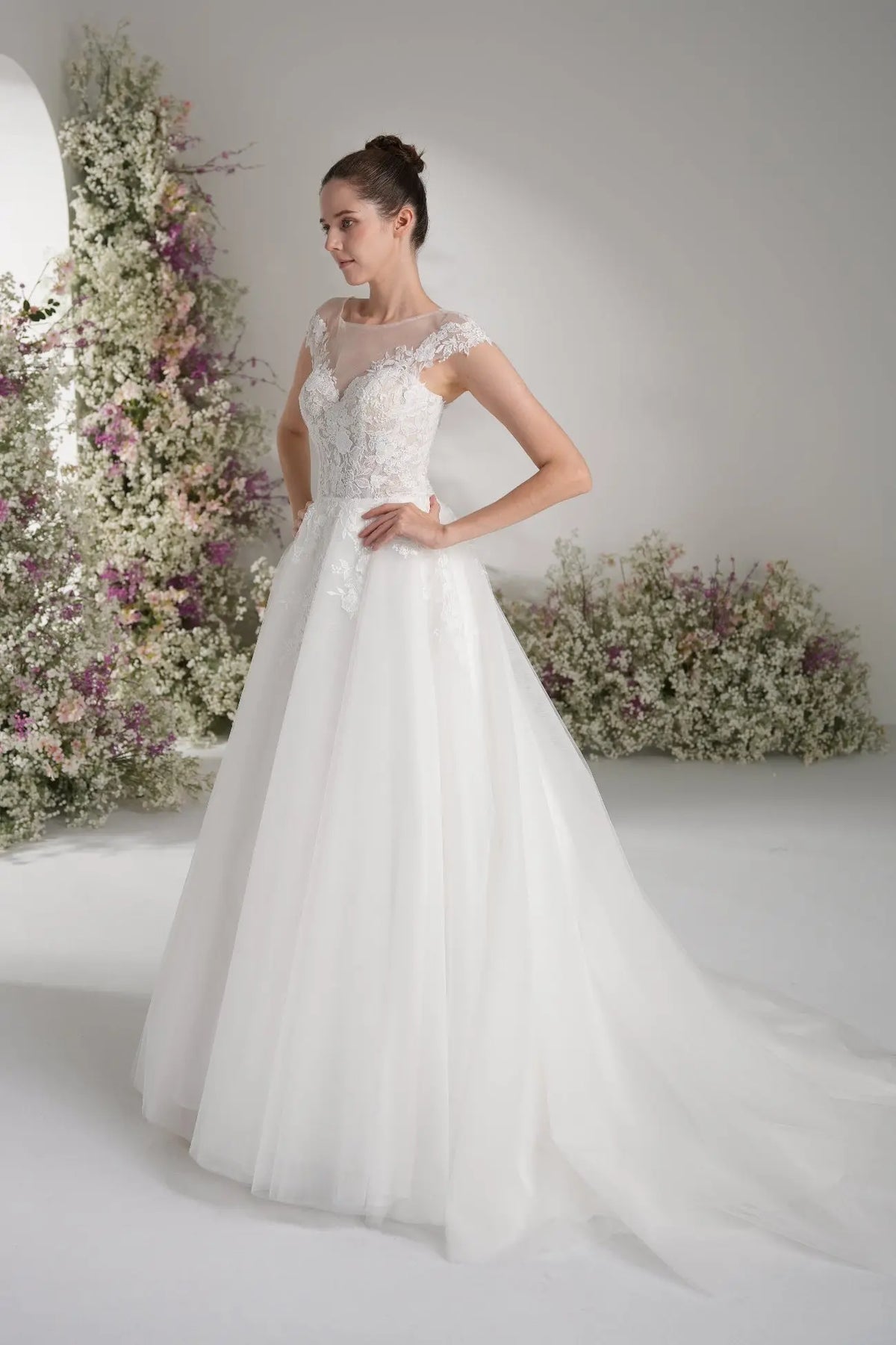 A-line Lllusion Neck Full Lace Luxury Mesh Wedding Dress With Court Train zhexudai