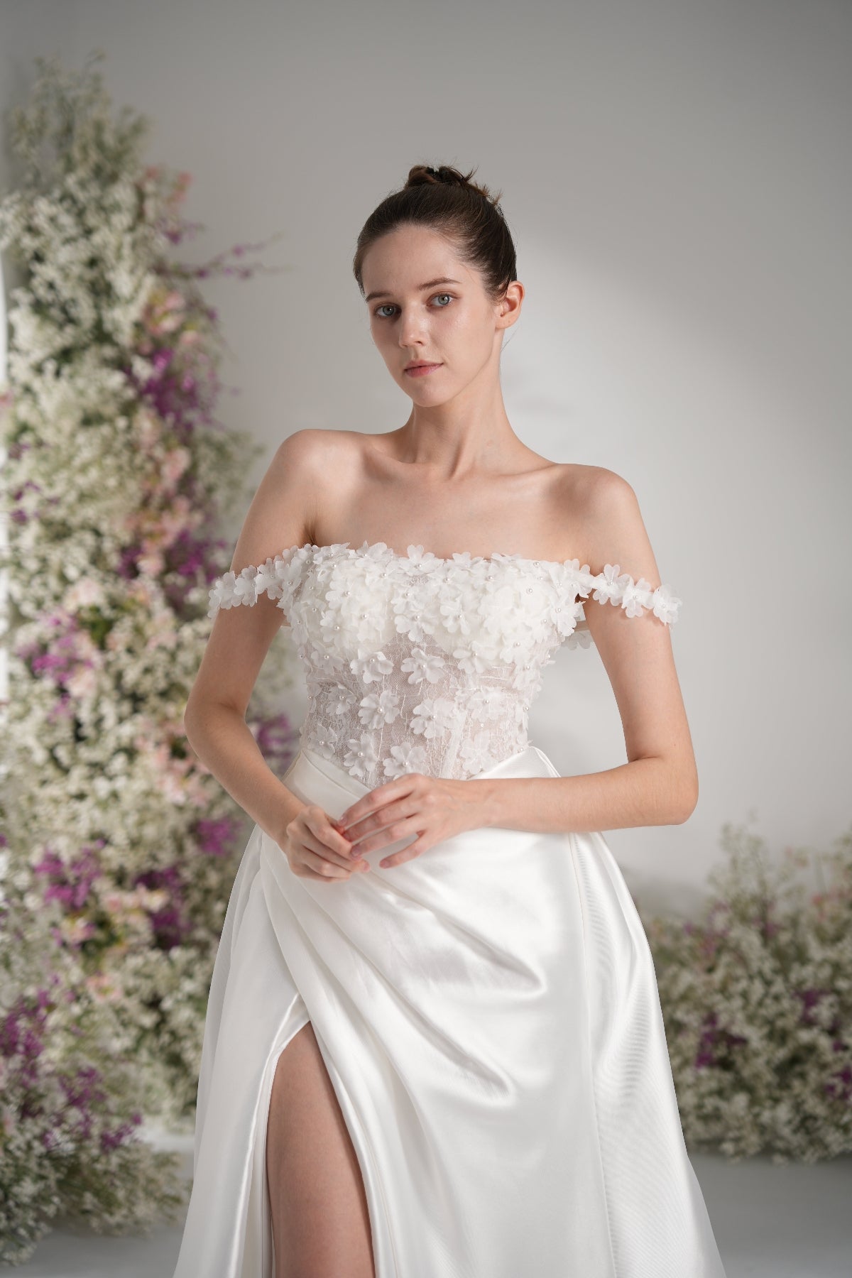 A-line Off-The-Shoulder Ruffles Appliqued Satin Wedding Dress With Court Train zhexudai