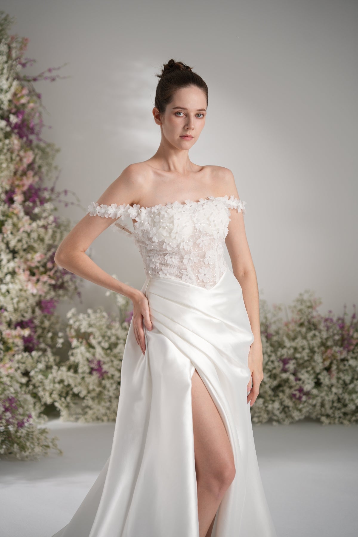 A-line Off-The-Shoulder Ruffles Appliqued Satin Wedding Dress With Court Train zhexudai