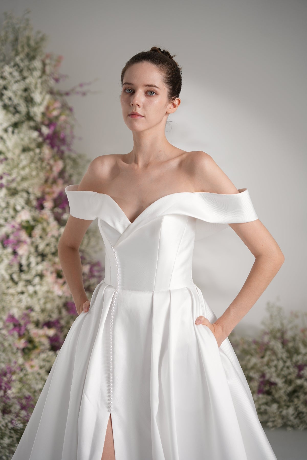 A-line Off-The-shoulder Sleeveless Satin Modest Wedding Dress With Court Train zhexudai