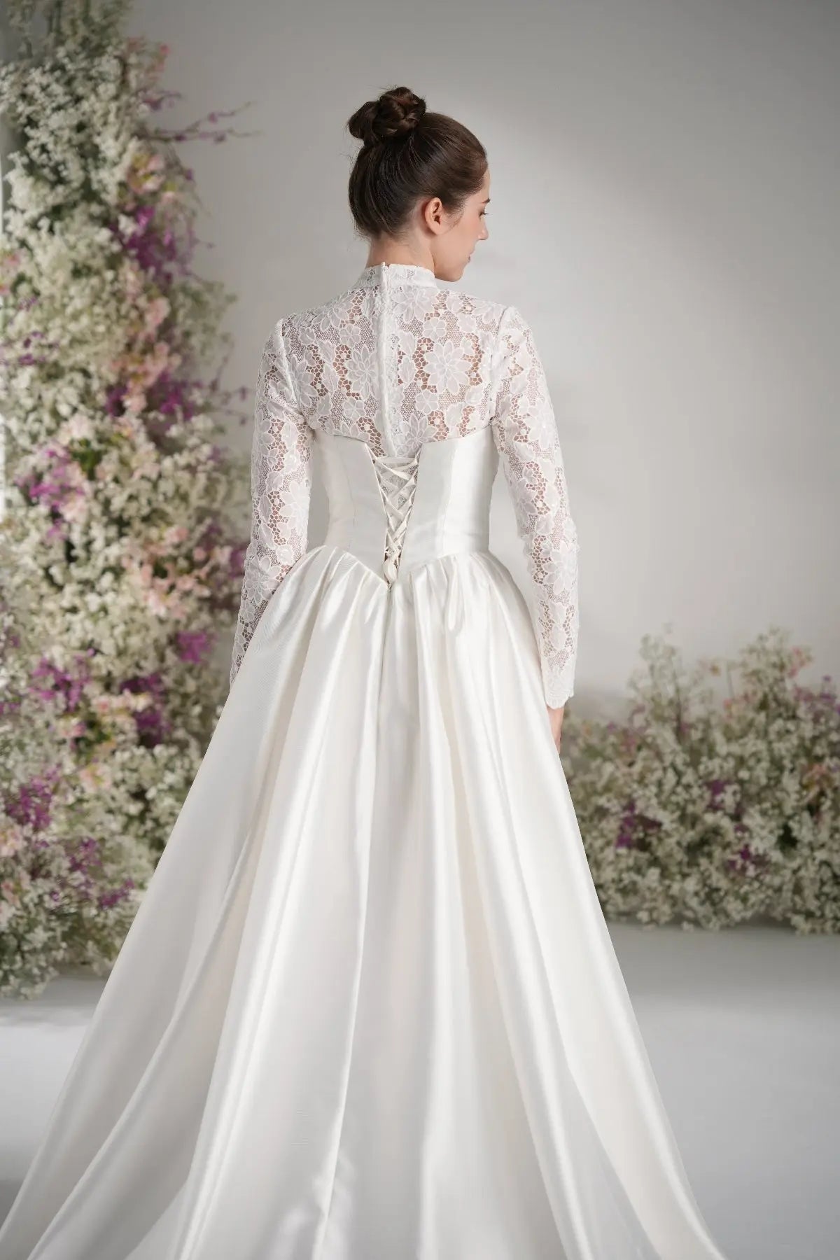 A-line Sweetheart Ruche Lace Modest Wedding Dress With Court Train zhexudai