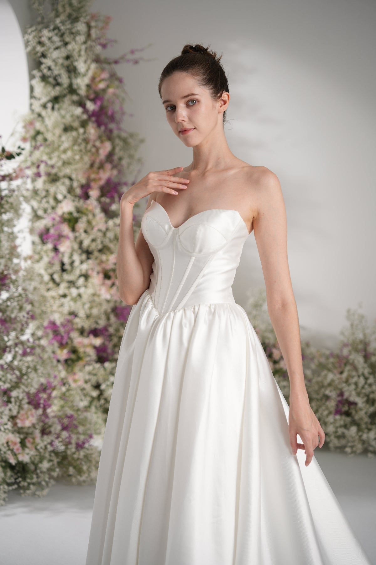 A-line Sweetheart Sleeveless High Slit  Satin Modest Wedding Dress With Court Train zhexudai