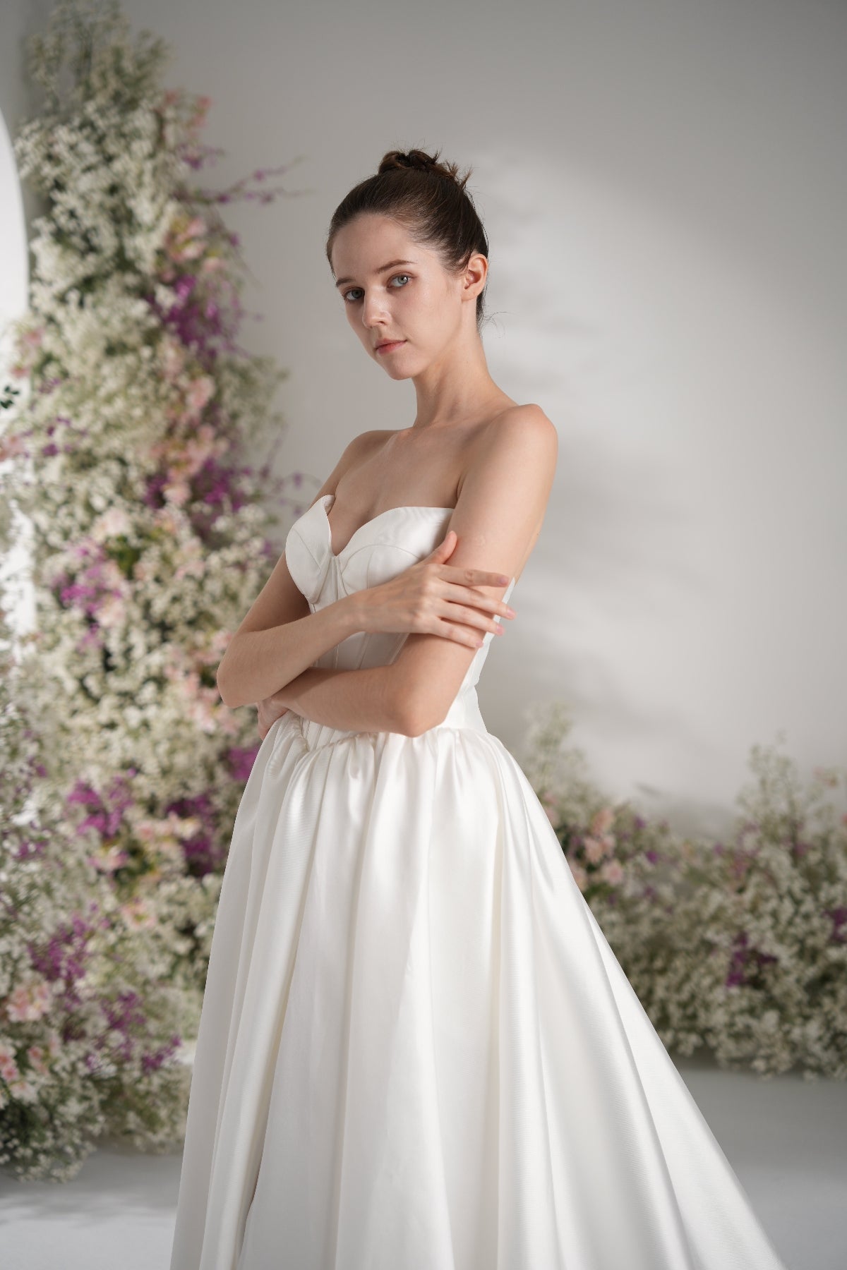 A-line Sweetheart Sleeveless High Slit  Satin Modest Wedding Dress With Court Train zhexudai