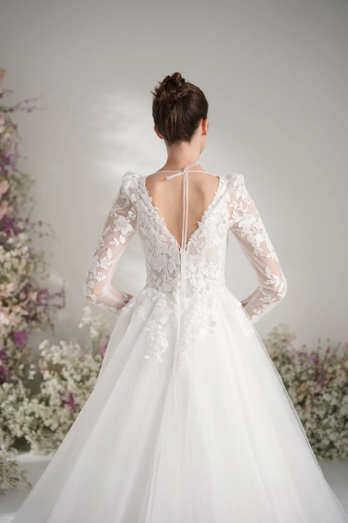 A-line V-neck Long Sleeve Mesh Lace Elegant Wedding Dress With Court Train zhexudai