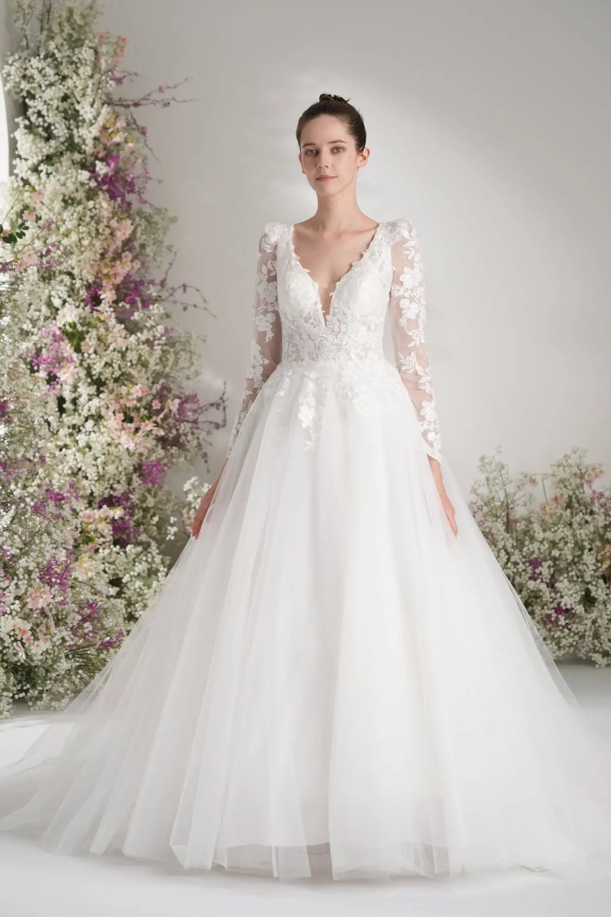 A-line V-neck Long Sleeve Mesh Lace Elegant Wedding Dress With Court Train zhexudai