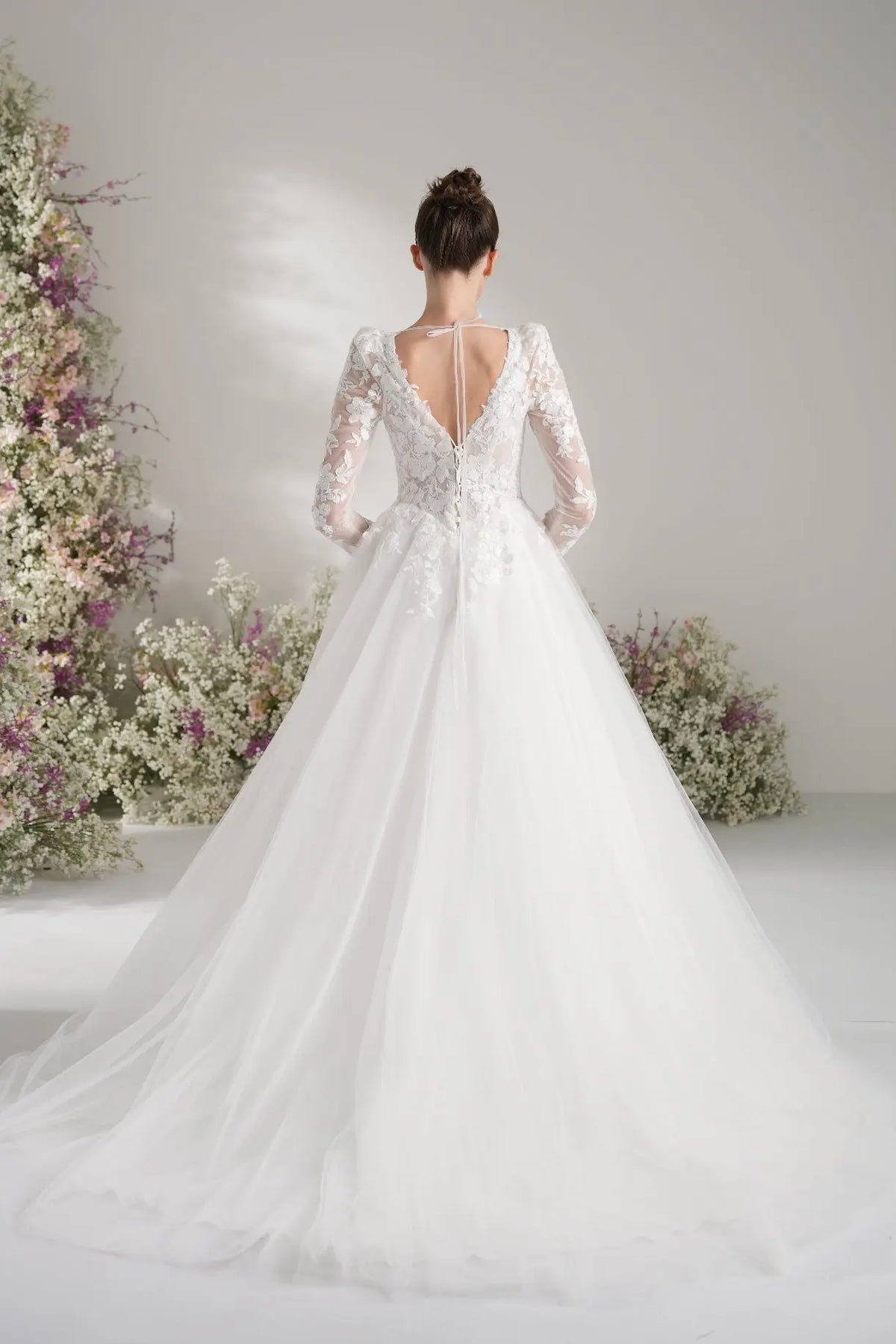 A-line V-neck Long Sleeve Mesh Lace Elegant Wedding Dress With Court Train zhexudai