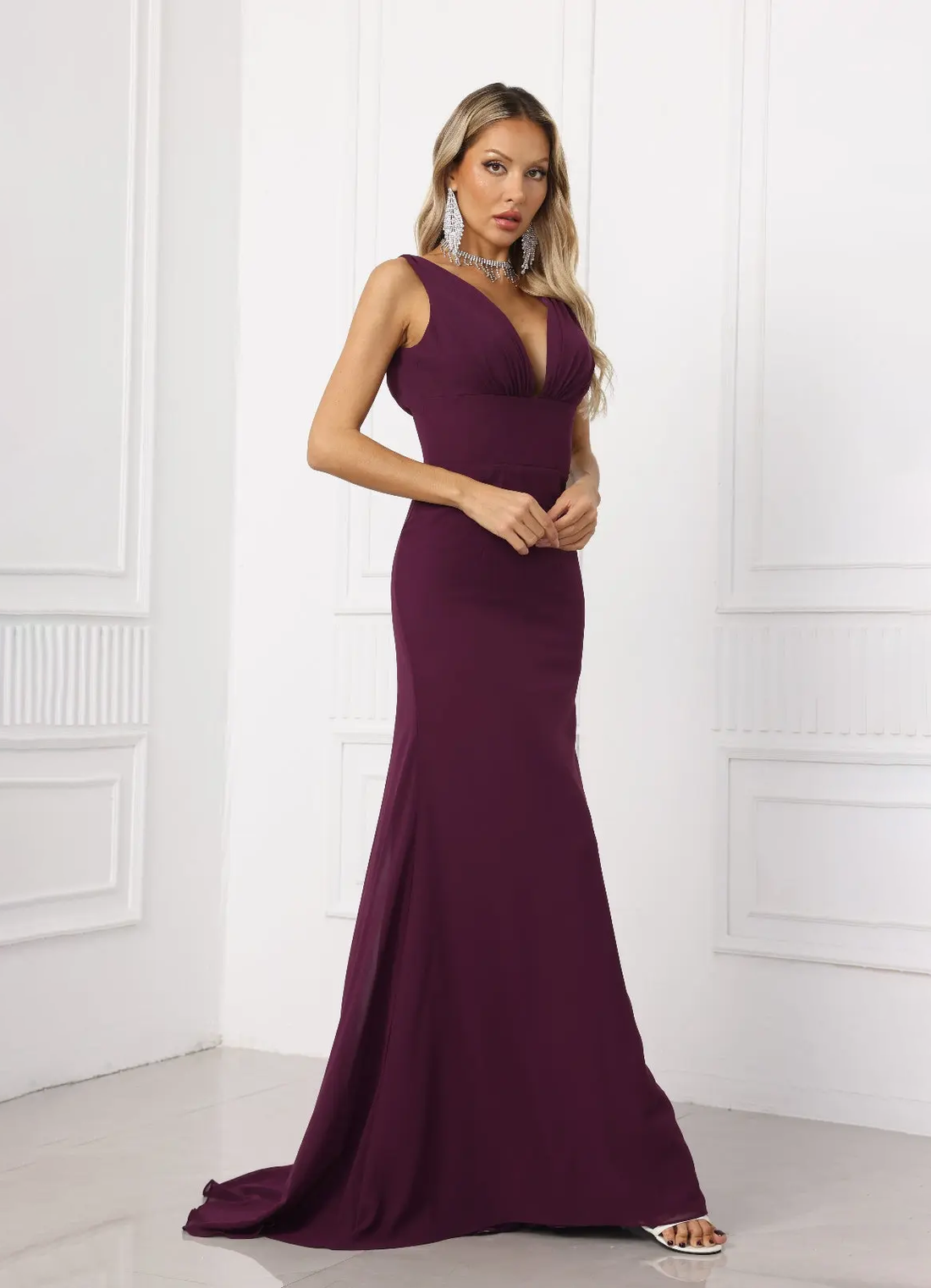 Mirevane Mermaid V-Neck Chiffon Bridesmaid Dress zhexudai