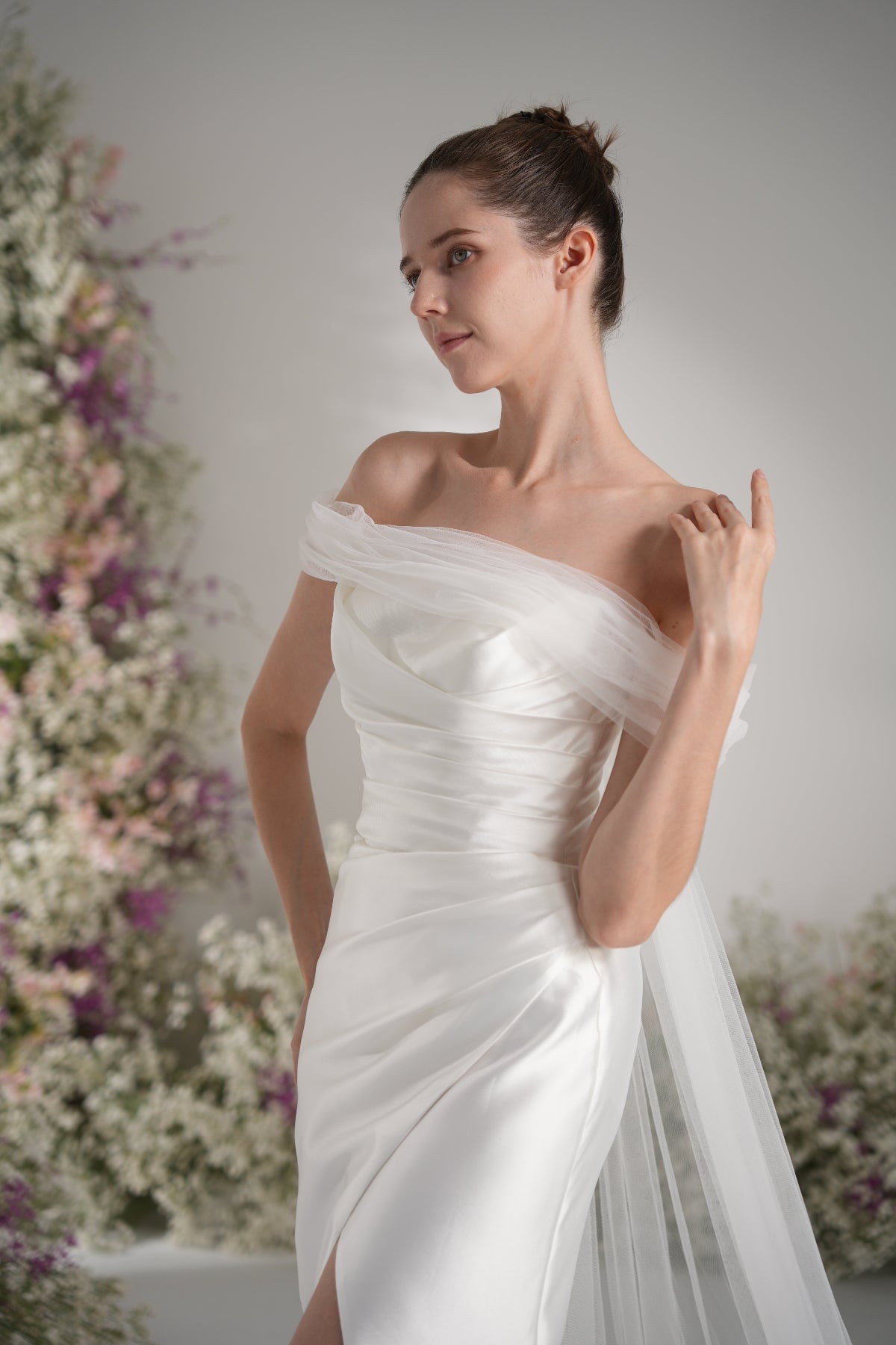 Trumpet/Mermaid Off-The-Shoulder Cape Ruffled Tulle Satin Wedding Dress With Court Train zhexudai