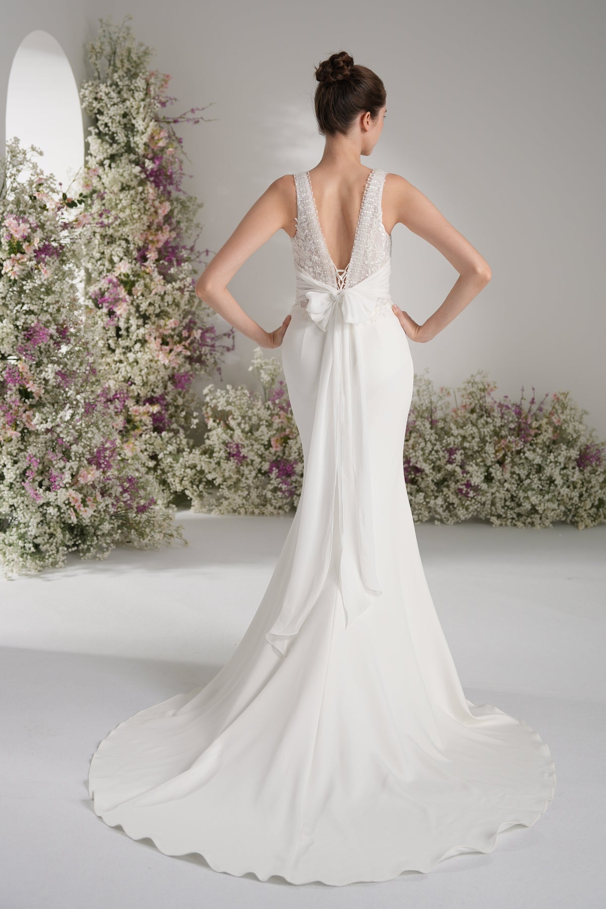TrumpetMermaid Queen neckline Sleeveless Lace Beading Wedding Dress with Court Train zhexudai