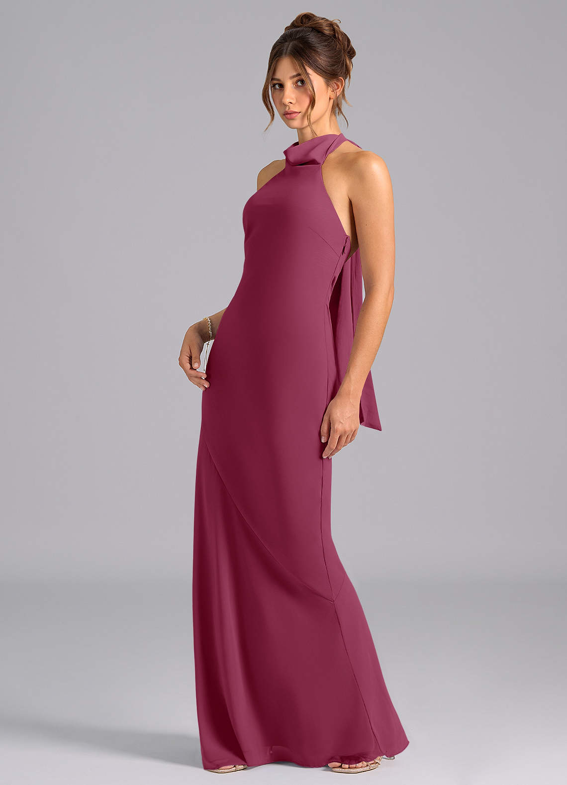 Velli Mermaid Halter Chiffon Bridesmaid Dress in Mulberry