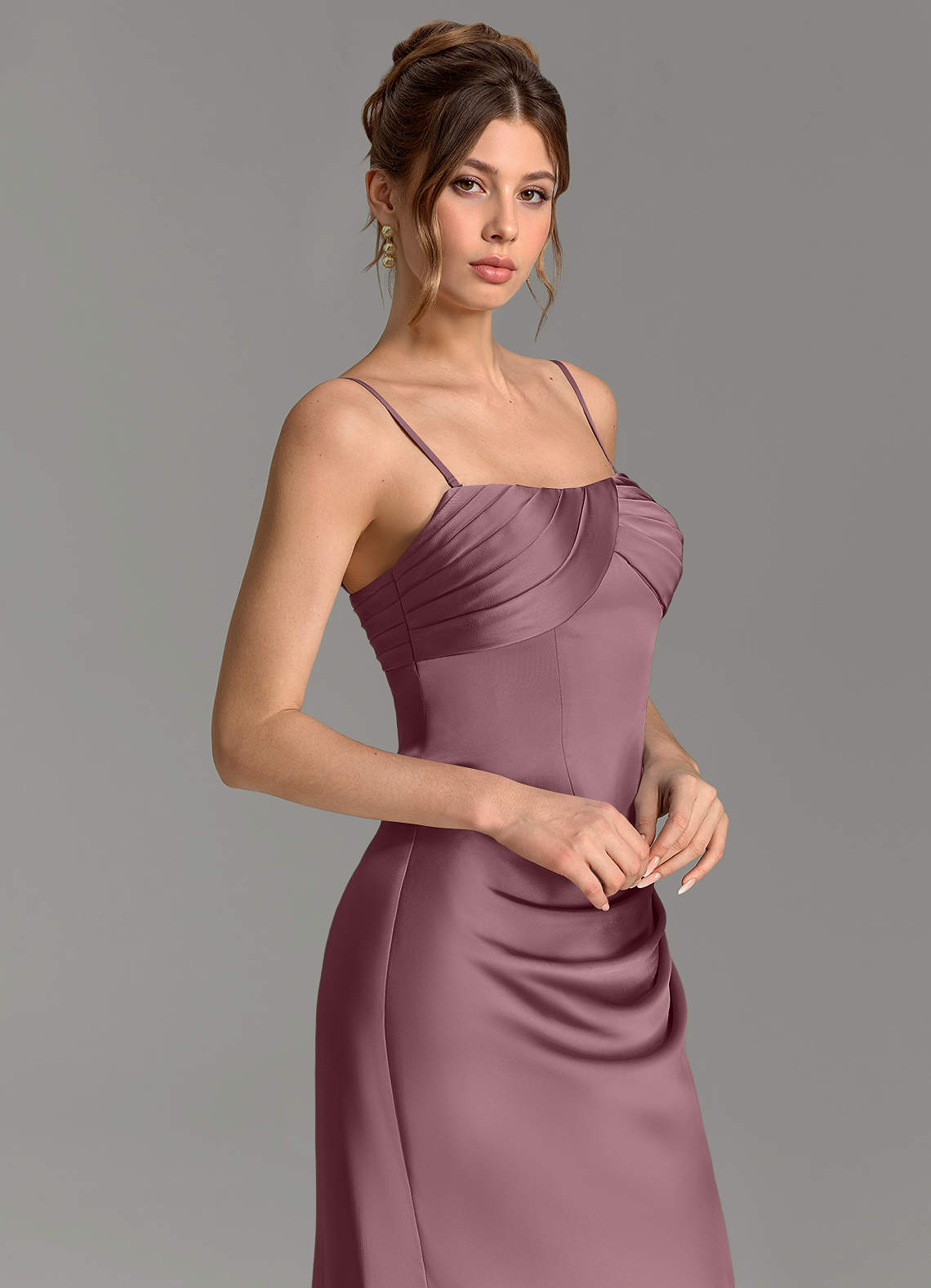 Nicki Sheath Scoop-Neck Stretch Satin Bridesmaid Dress in Amethyst