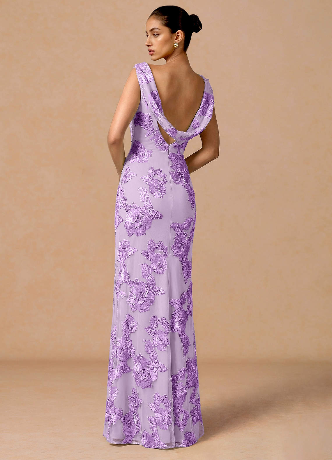 Elowis Column Open-Back Floral Mesh Evening Dress in Frosted Lilac