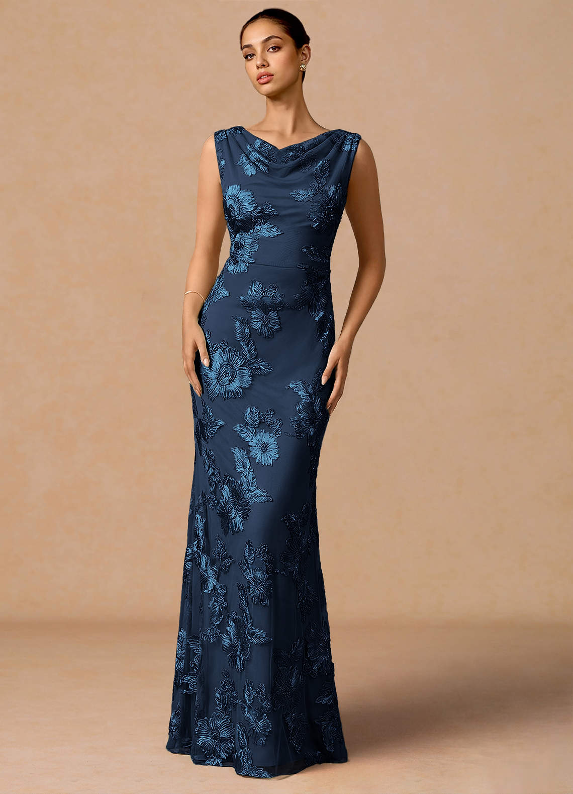 Elowis Column Open-Back Floral Mesh Evening Dress in Forest Green