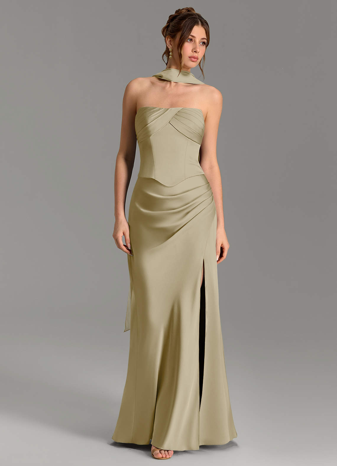 Nicki Sheath Scoop-Neck Stretch Satin Bridesmaid Dress in Moss Green