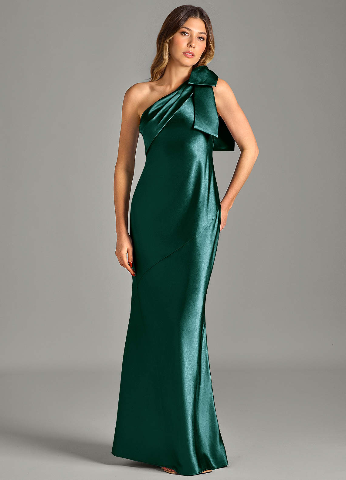 Yuanna Mermaid One-Shoulder Metallic Satin Bridesmaid Dress in Pine