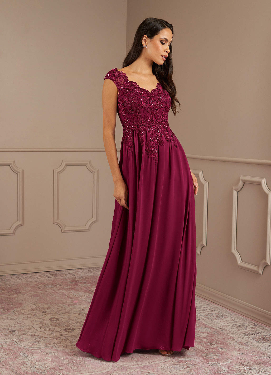 Amethyst A-Line V-Neck Chiffon Mother of the Bride Dress in Burgundy