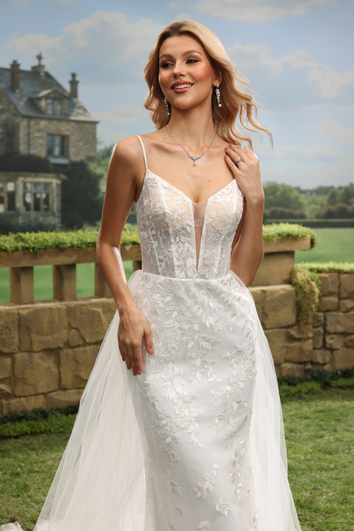 Auralisse white lace tulle wedding dress detail view 9