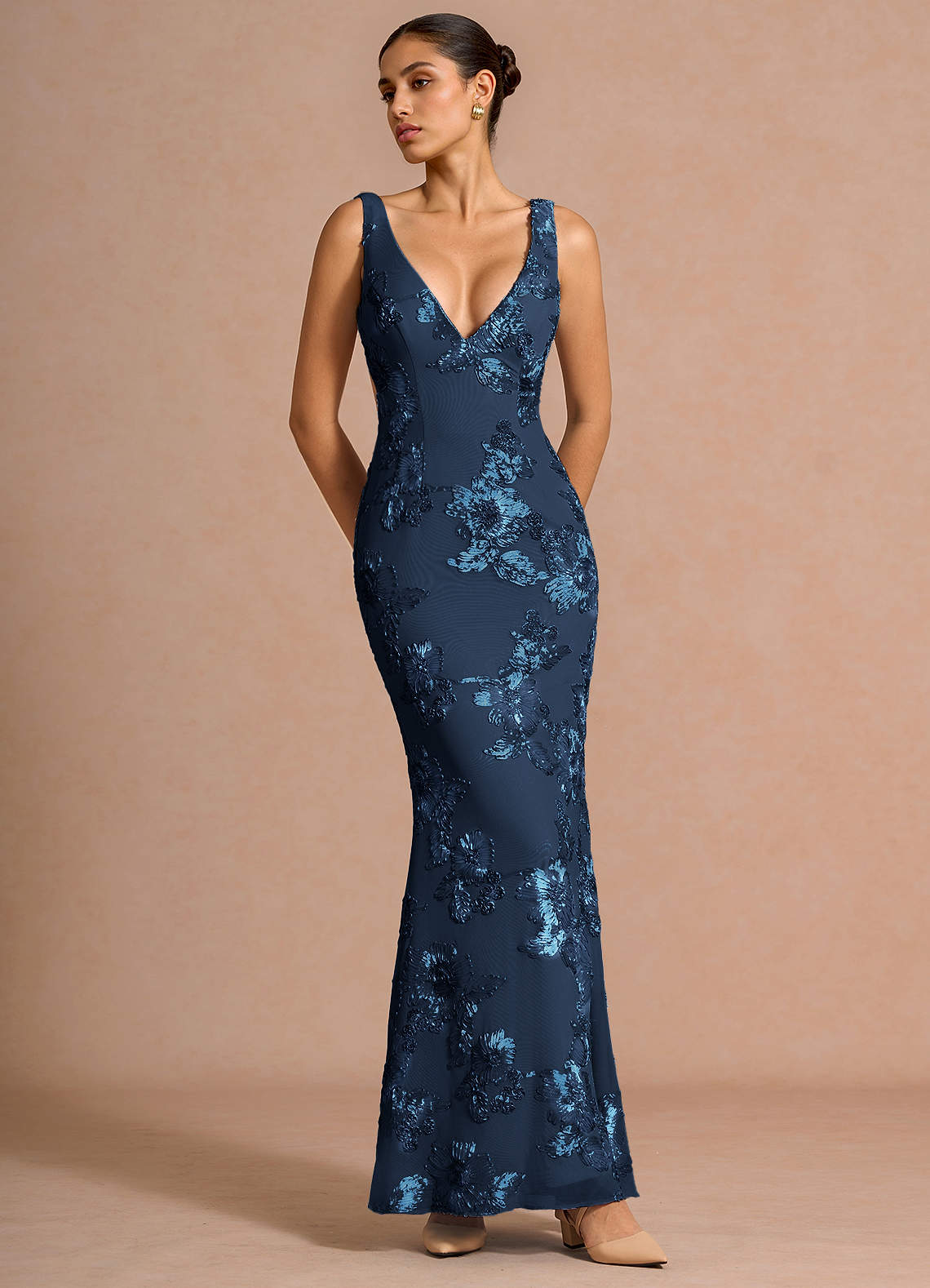 Ivellea Mermaid V-Neck Mesh Evening Dress in Navy