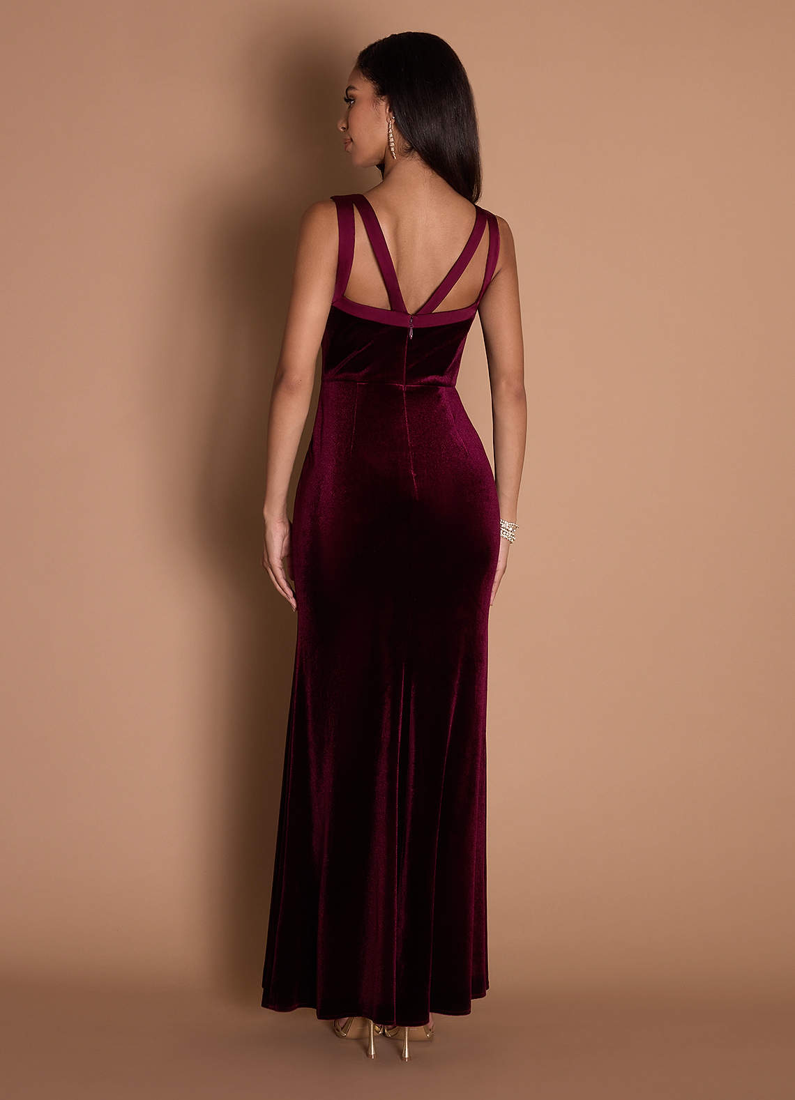 Tania Mermaid V-Neck Stretch Satin and Velvet Evening Dress in Wine