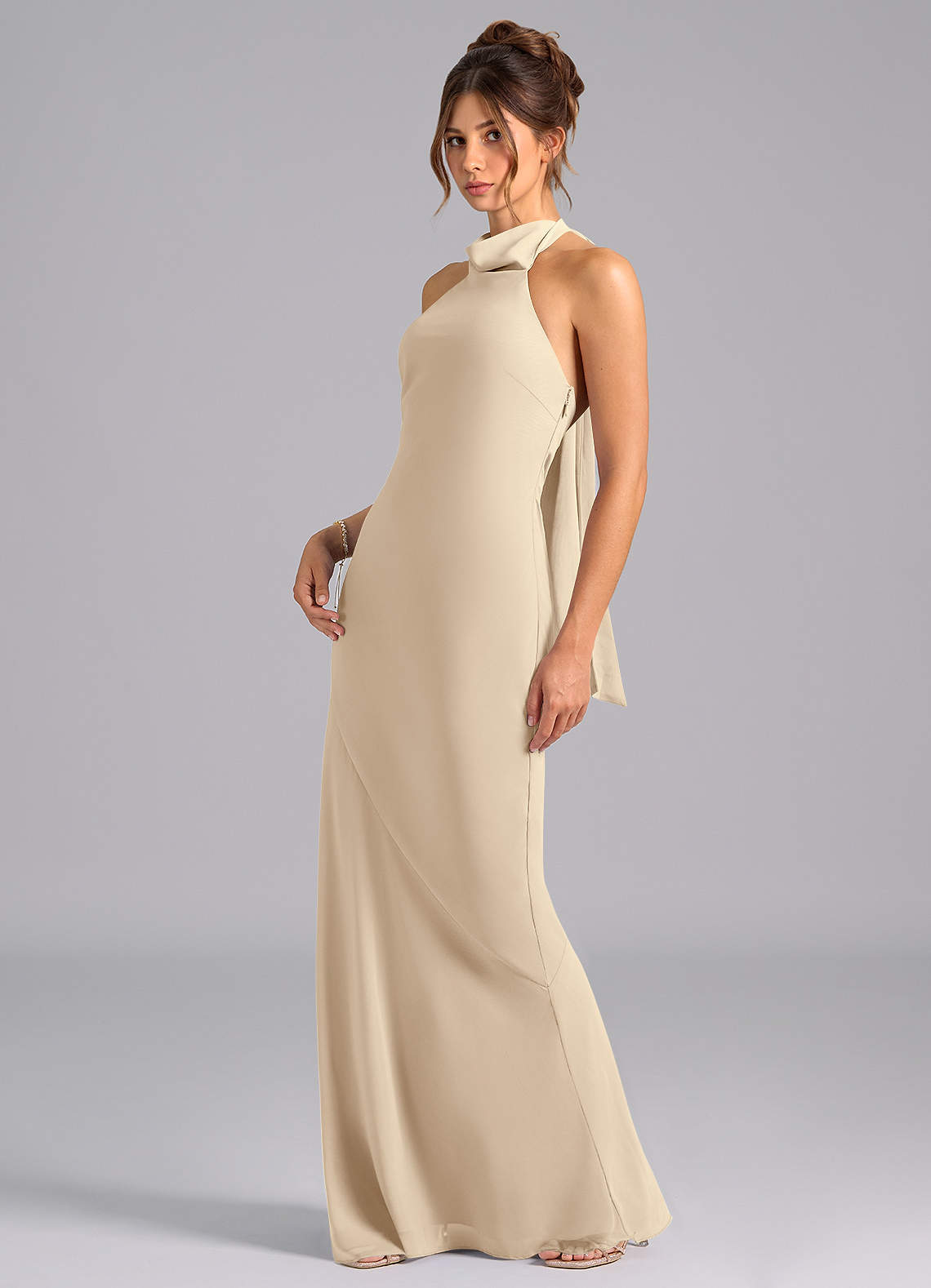 Velli Mermaid Halter Chiffon Bridesmaid Dress in Champagne