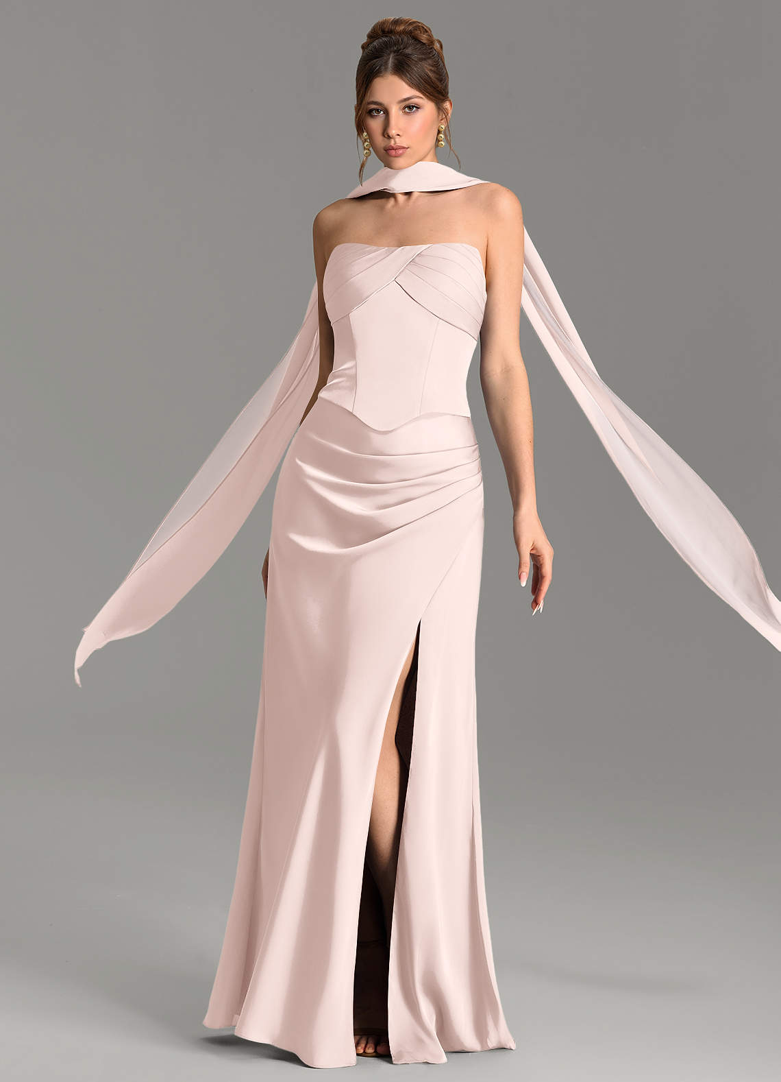 Nicki Sheath Scoop-Neck Stretch Satin Bridesmaid Dress in Blushing Pink