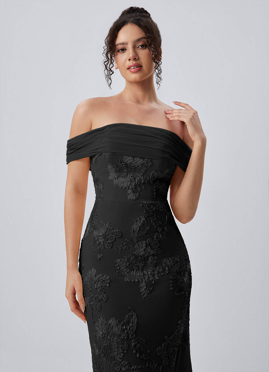 Berenice Sheath Off-the-Shoulder 3D Floral Lace Prom Dress in black