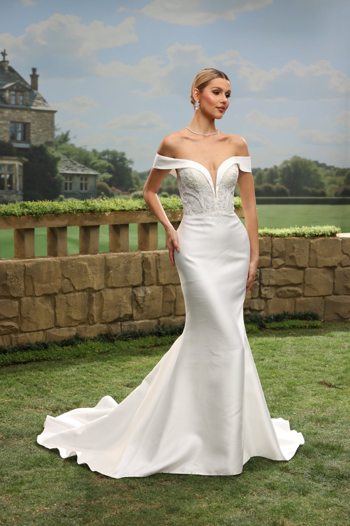 Bria Mermaid Off-the-Shoulder Plunging V-Neck wedding dress — design detail 3