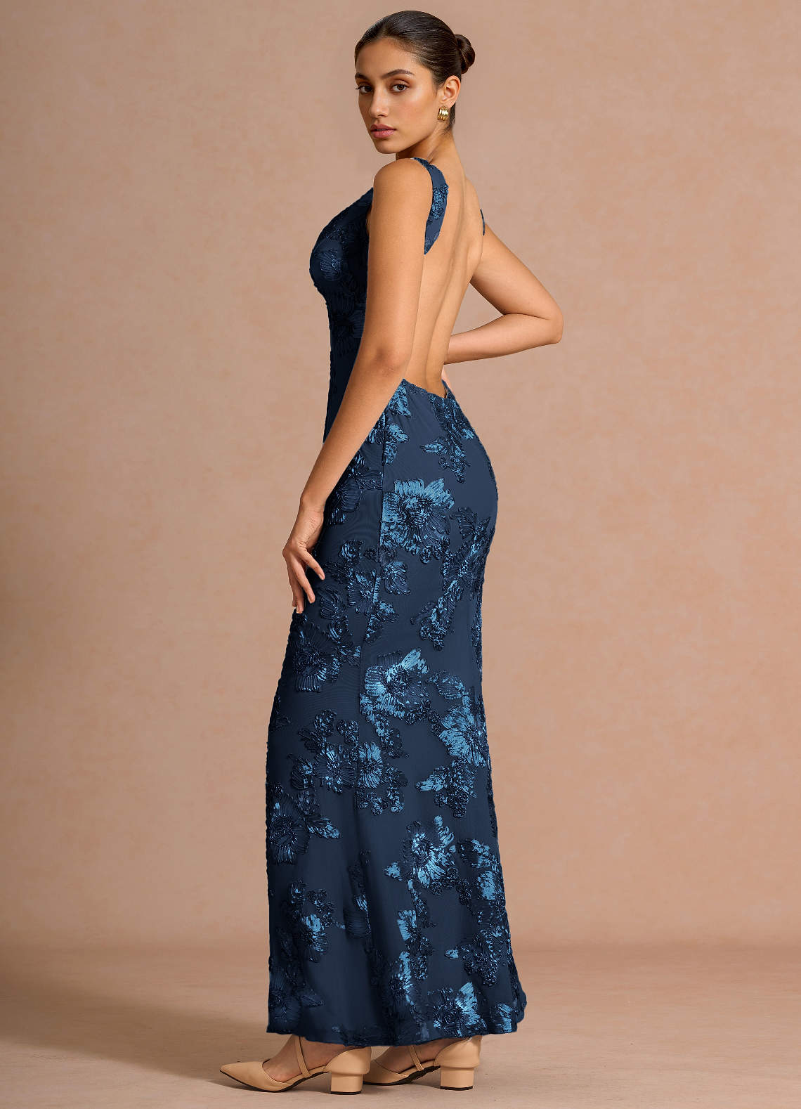 Ivellea Mermaid V-Neck Mesh Evening Dress in Navy