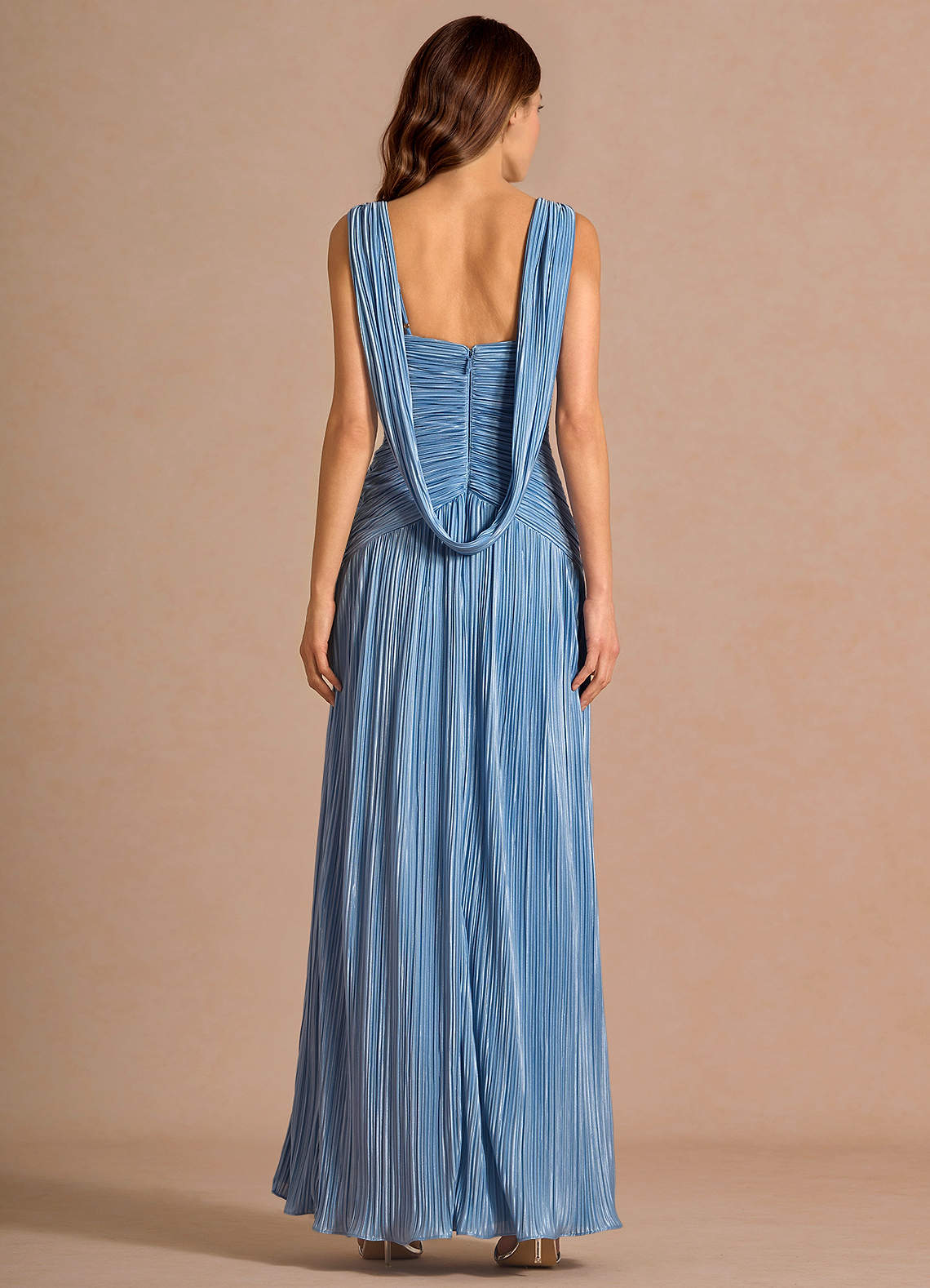 Quellia Sheath V-Neck Stretch Knit Wedding Guest Dress in Dusty Blue