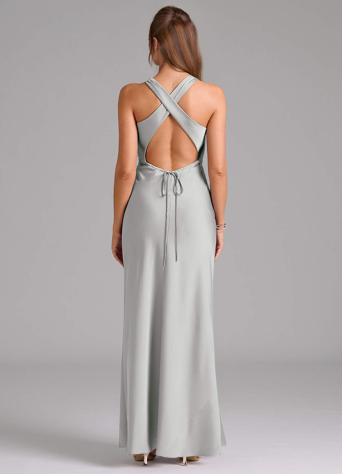 Evadne Sheath Scoop-Neck Stretch Satin Bridesmaid Dress in Silver