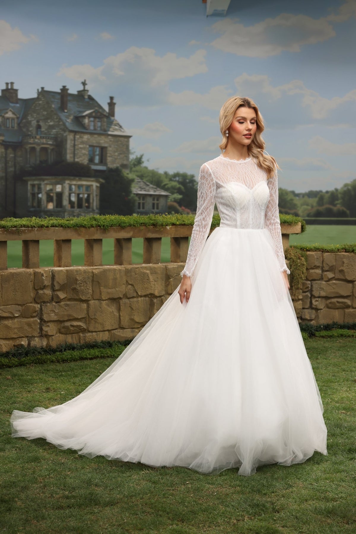 Caia white wedding dress detail view 8