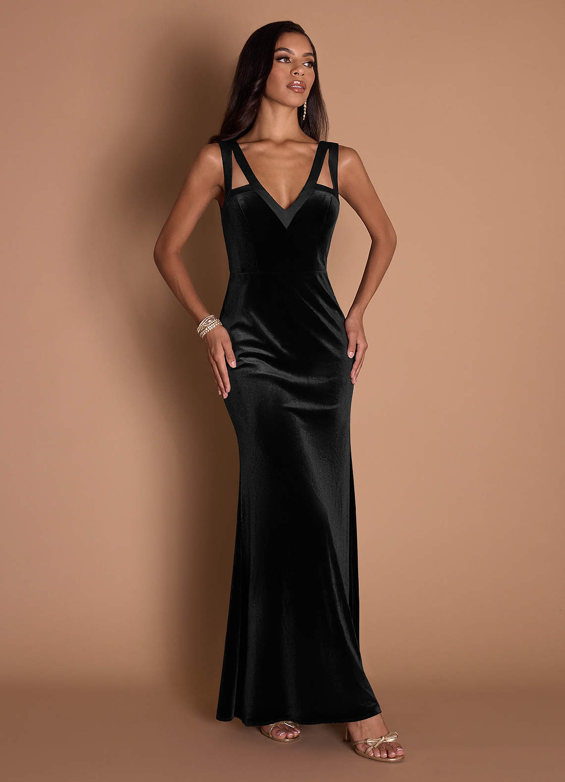 Tania Mermaid V-Neck Stretch Satin and Velvet Evening Dress in black