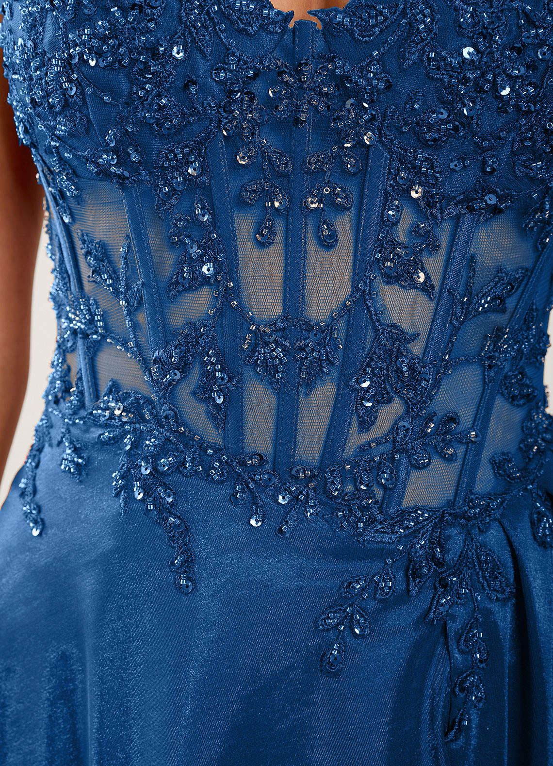 Isoldemark A-Line Sweetheart Satin Evening Dress in Royal Blue