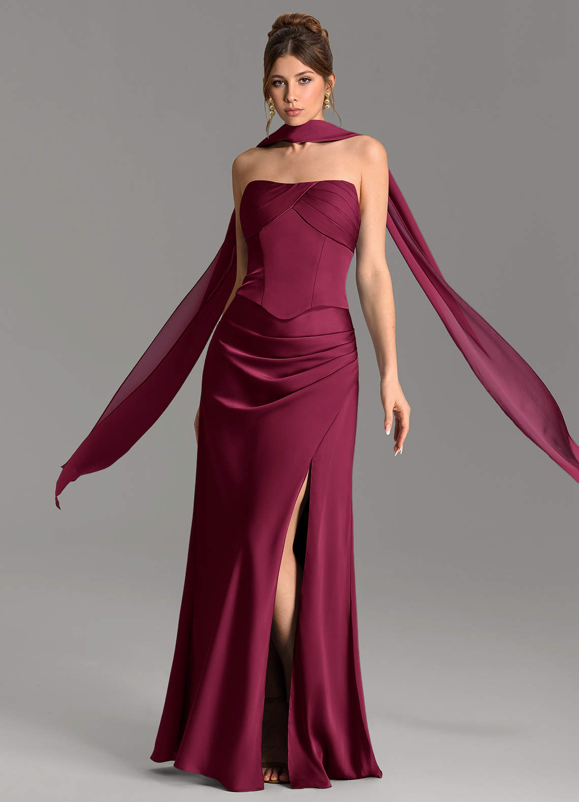 Nicki Sheath Scoop-Neck Stretch Satin Bridesmaid Dress in Burgundy