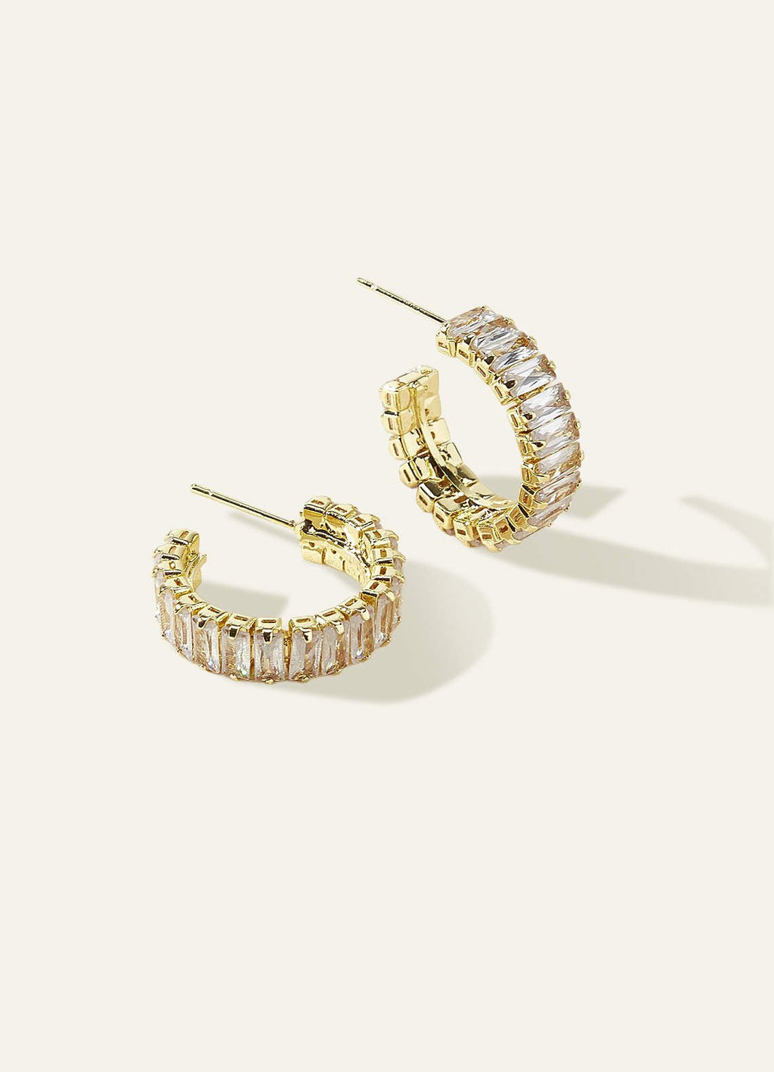 Crystal Baguette Hoop Earrings — Gold — 图 1/4