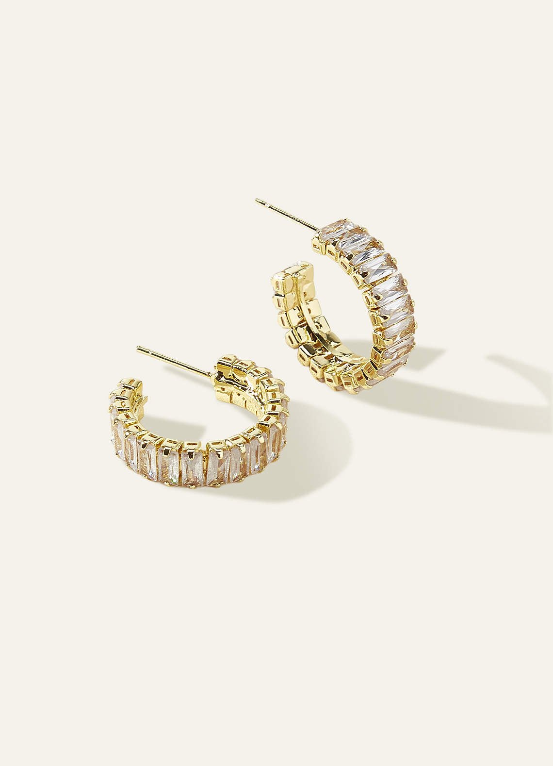Crystal Baguette Hoop Earrings — Gold — 图 1/4