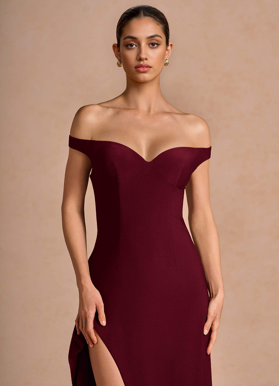 Jasira Sheath V-Neck Stretch Knit Evening Dress in Merlot