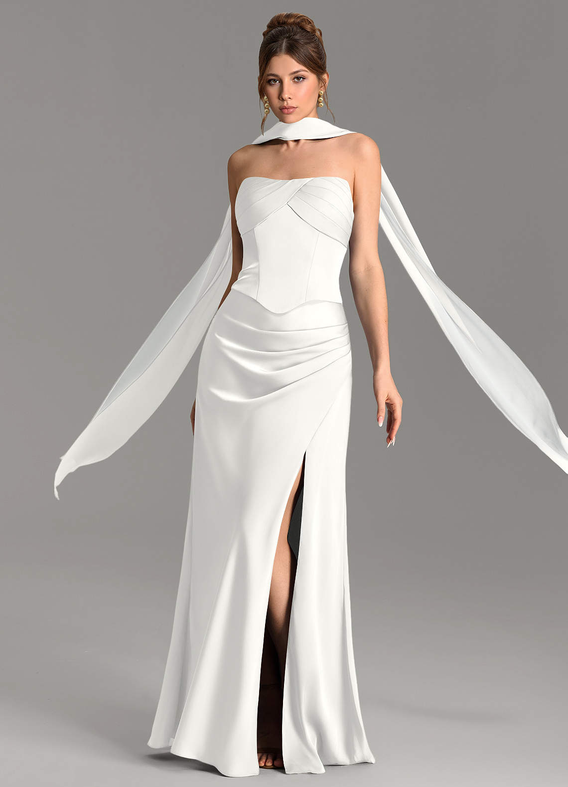 Nicki Sheath Scoop-Neck Stretch Satin Bridesmaid Dress in white