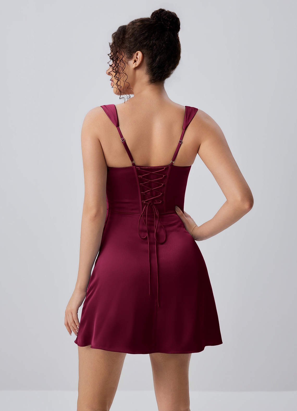 Isabeau Bodycon Mini Square-Neck Satin Prom Dress in Burgundy