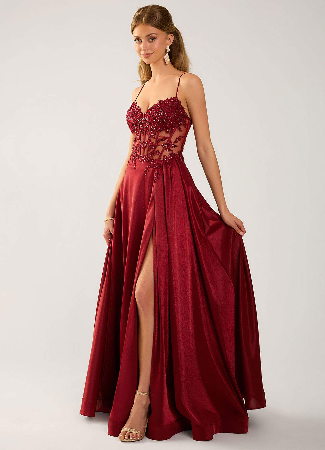 Isoldemark A-Line Sweetheart Satin Evening Dress in Burgundy